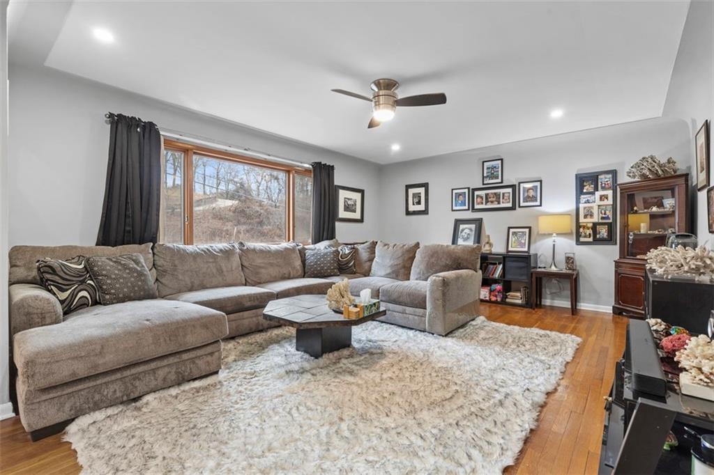 3214 Brodhead Road Aliquippa, PA 15001 - Photo 3 of 38 Gallery Image 3