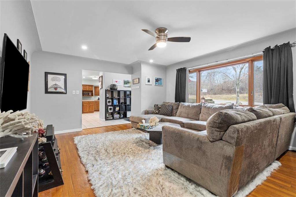 3214 Brodhead Road Aliquippa, PA 15001 - Photo 5 of 38 Gallery Image 5