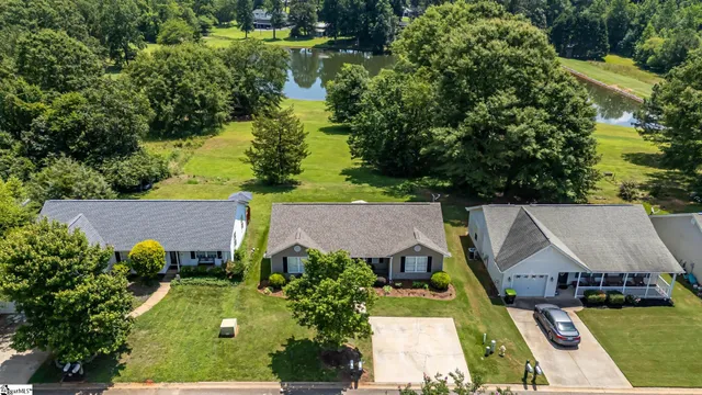 $244,900 | 361 Split Oak Lane, Inman, SC 29349