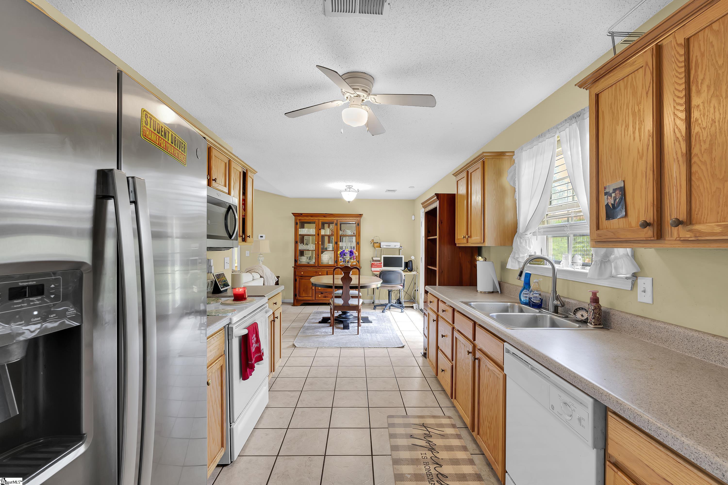 361 Split Oak Lane Inman, SC 29349 - Photo 3 of 27