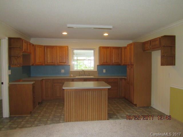 614 Gillsbrook Road Lancaster, SC 29720 - Photo 2 of 17 Gallery Image 2