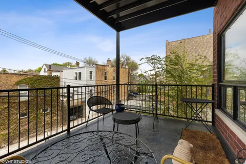 $3,750 | 1842 North Damen Avenue, Unit 2N, Chicago, IL 60647