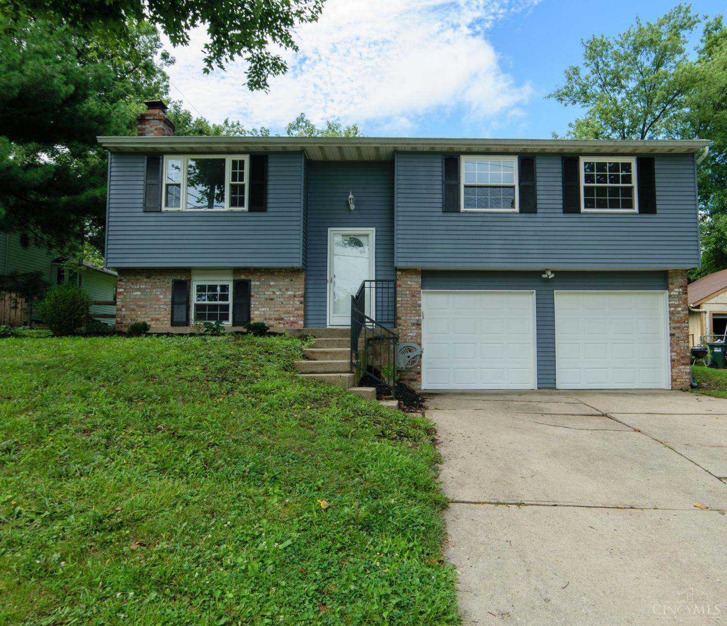 12115 Pippin Road Cincinnati, OH 45251 - Photo 1 of 41 Gallery Image 1
