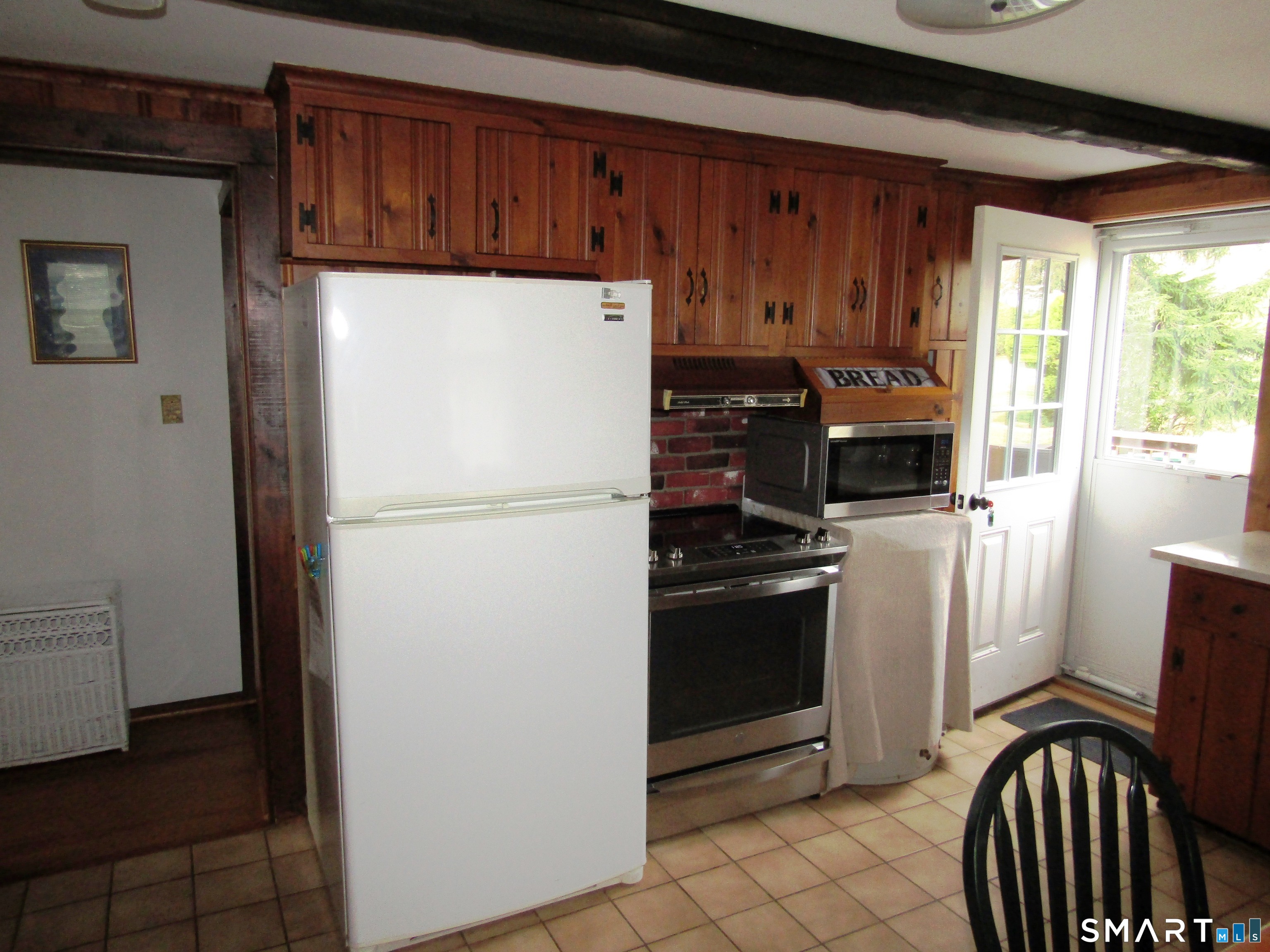 53 Sea Spray Road Old Lyme, CT 06371 - Photo 8 of 26 Gallery Image 8