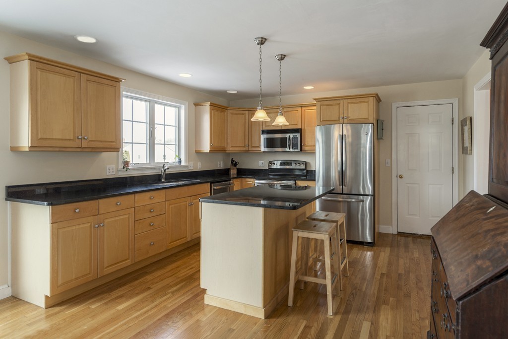 38 Town Farm Road Ipswich, MA 01938 - Photo 3 of 28 Gallery Image 3
