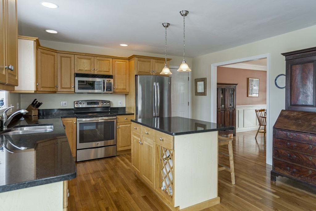 38 Town Farm Road Ipswich, MA 01938 - Photo 4 of 28 Gallery Image 4