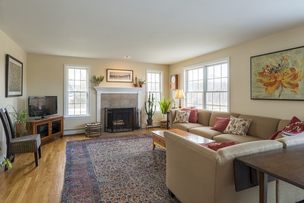 38 Town Farm Road Ipswich, MA 01938 - Photo 8 of 28 Gallery Image 8