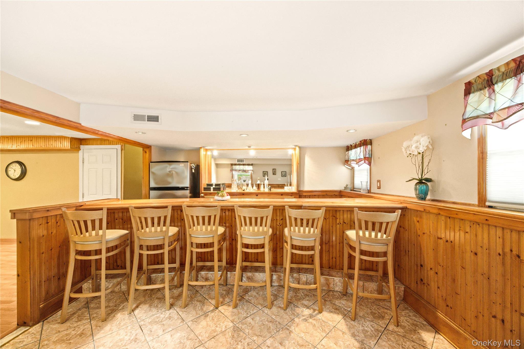 81 Avondale Road Yonkers, NY 10710 - Photo 28 of 48