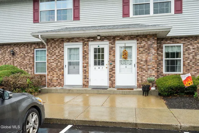 $1,700 | 25 A Pine Lane, Unit 6, Albany, NY 12203