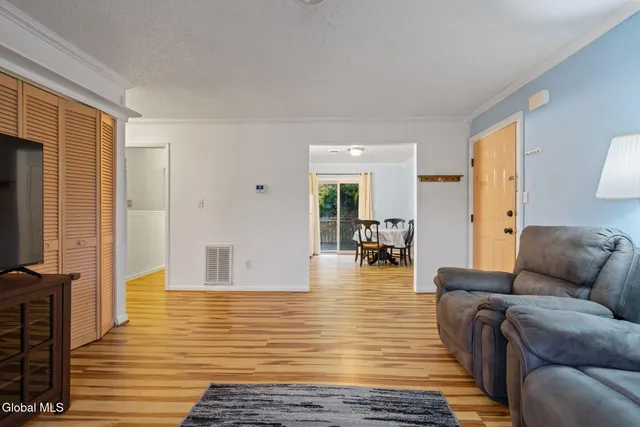 $1,700 | 25 A Pine Lane, Unit 6, Albany, NY 12203