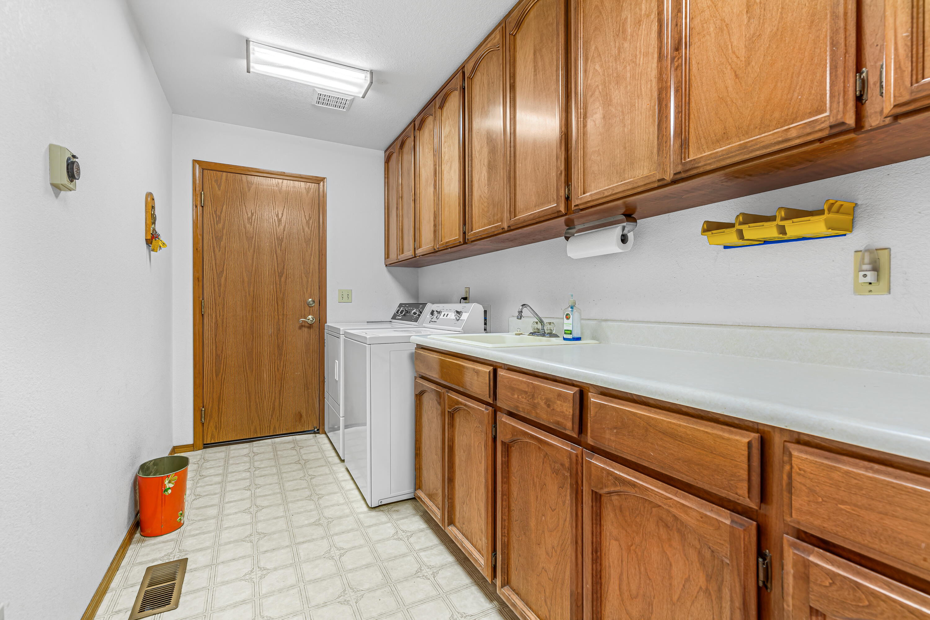 12838 Ramsey Road Gold Hill, OR 97525 - Photo 31 of 57 Gallery Image 31