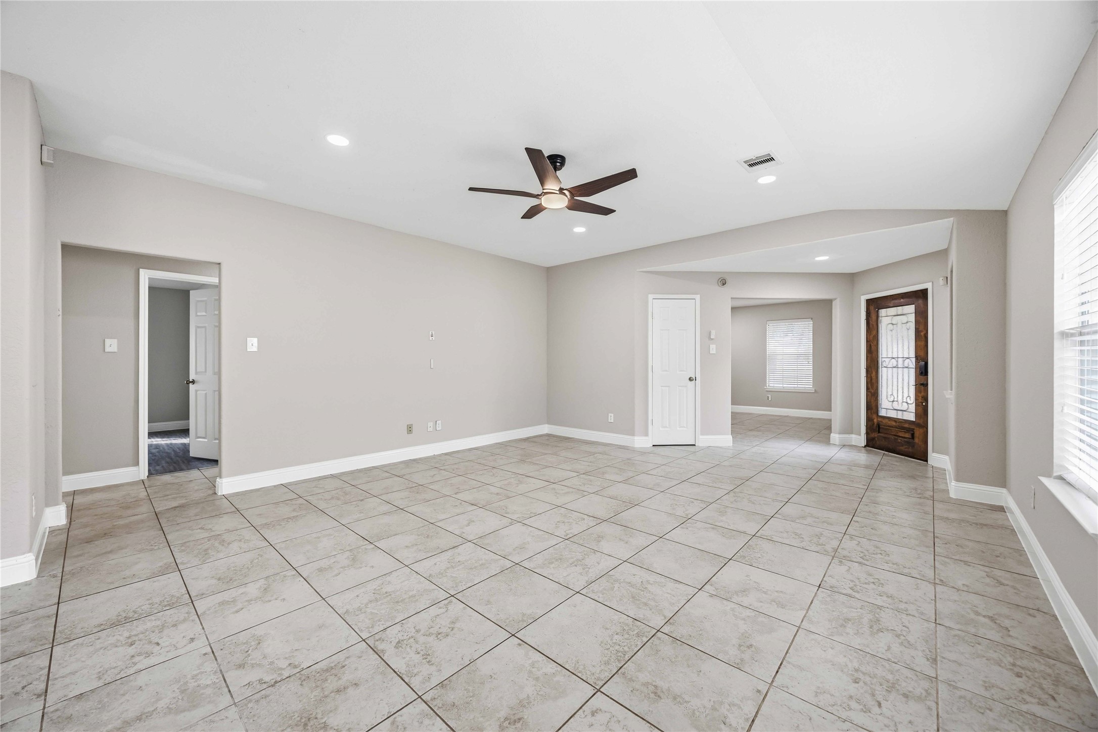 20402 Clydesdale Ridge Drive Humble, TX 77338 - Photo 4 of 29