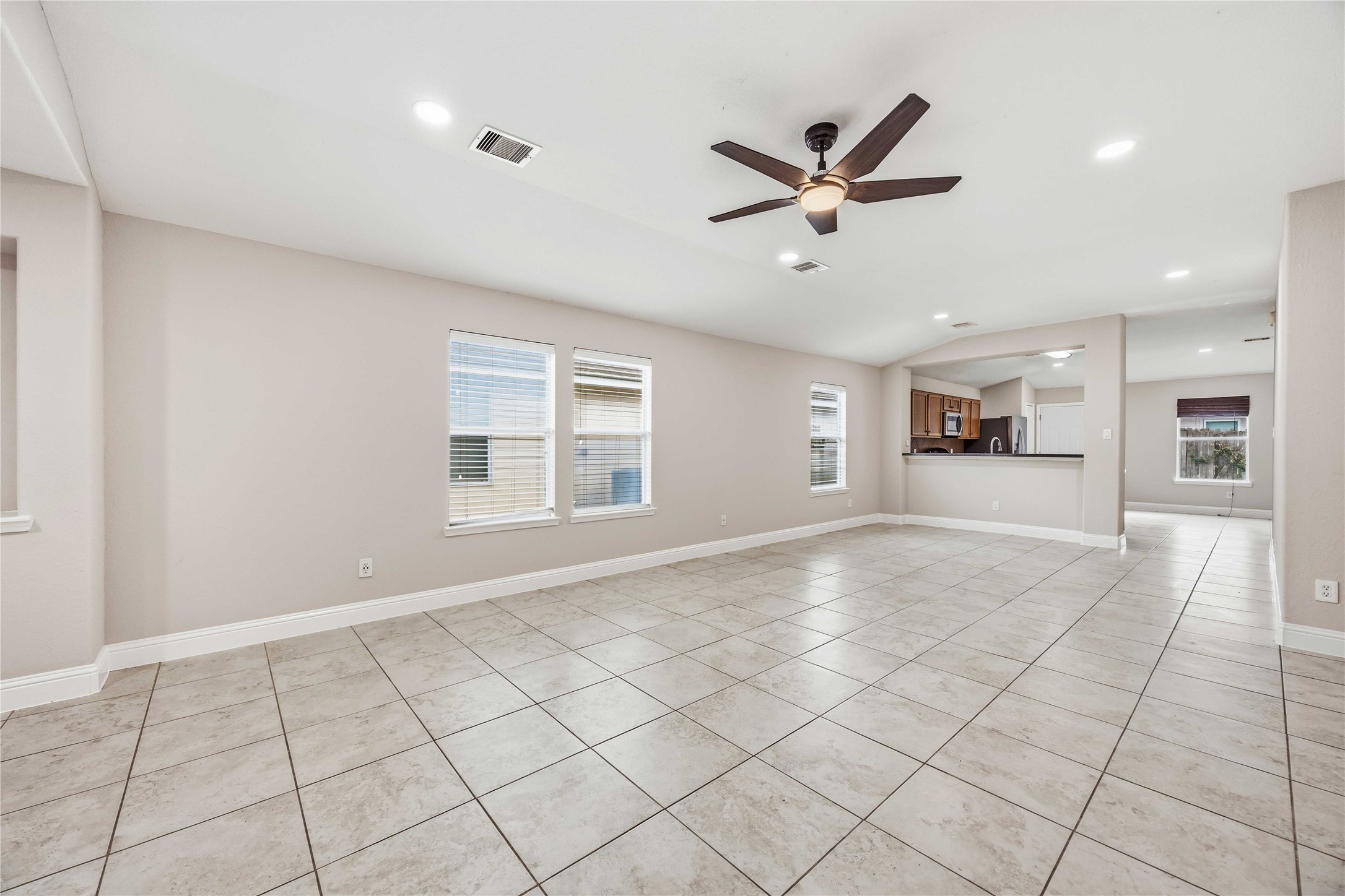 20402 Clydesdale Ridge Drive Humble, TX 77338 - Photo 7 of 29
