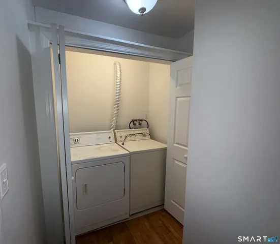 $225,000 | 204 Cherry Hill Drive, Unit 1B, Bridgeport, CT 06606