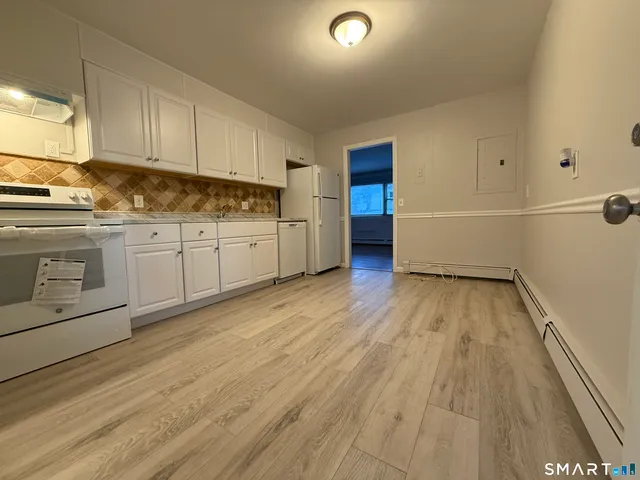 $225,000 | 204 Cherry Hill Drive, Unit 1B, Bridgeport, CT 06606