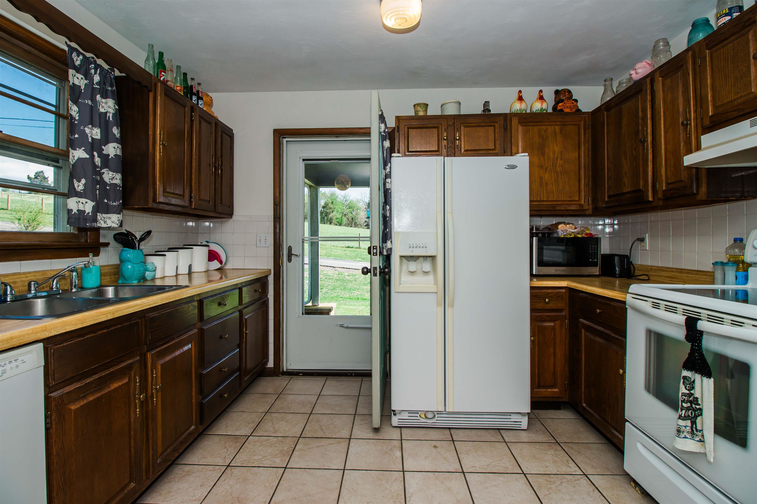 1793 Lacey Spring Road Harrisonburg, VA 22802 - Photo 16 of 41