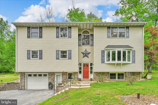 $925,000 | 5220 Oley Turnpike Road, Reading, PA 19606