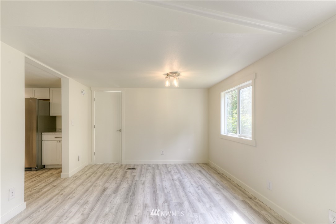 5142 Puget Road Northeast Olympia, WA 98516 - Photo 11 of 22 Gallery Image 11