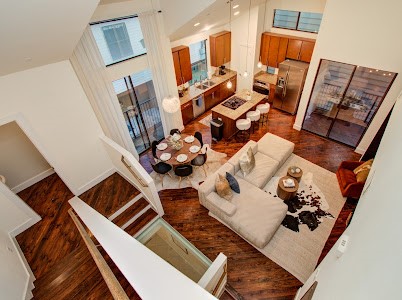 4510 Maxie Street, Unit B Houston, TX 77007 - Photo 37 of 39 a living room with furniture and a couch
