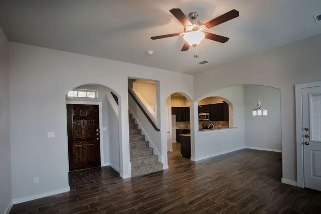 $1,695 | 125 Lakeview Court, Kyle, TX 78640