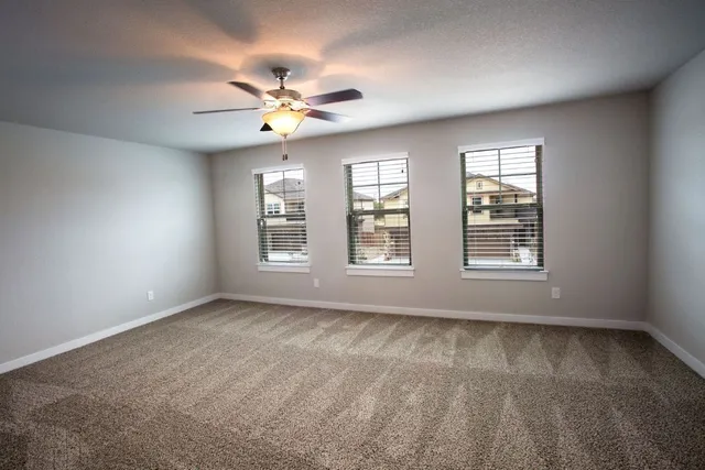 $1,695 | 125 Lakeview Court, Kyle, TX 78640