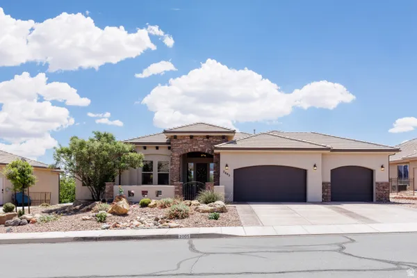 $950,000 | 2005 West 450 S Circle, St. George, UT 84770