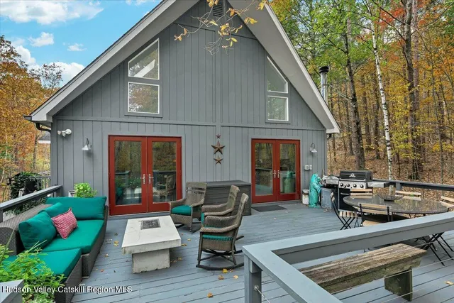 $875,000 | 126 Storks Nest Road, Round Top, NY 12473