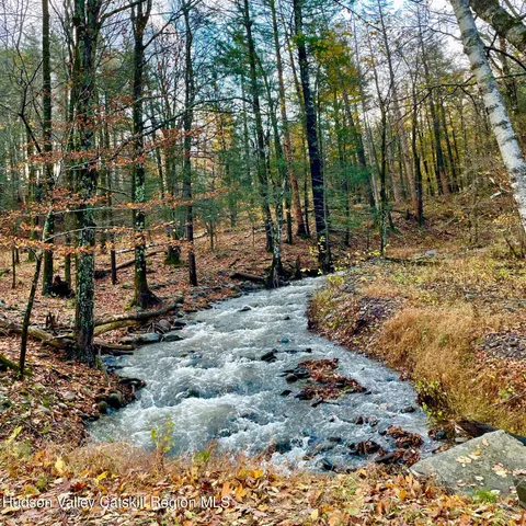 $875,000 | 126 Storks Nest Road, Round Top, NY 12473