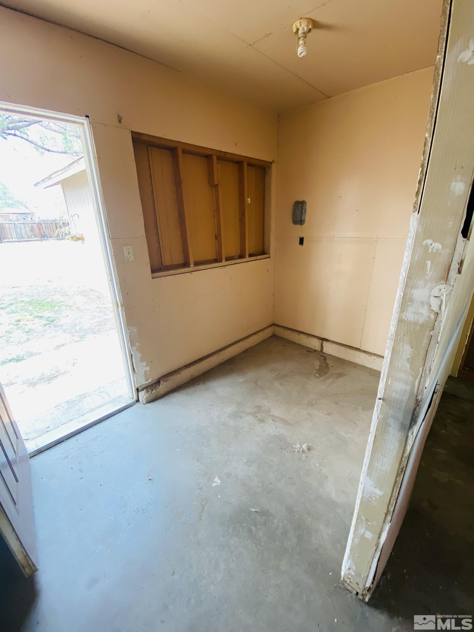 350 Curry Drive Fernley, NV 89408 - Photo 19 of 35 Photo 19