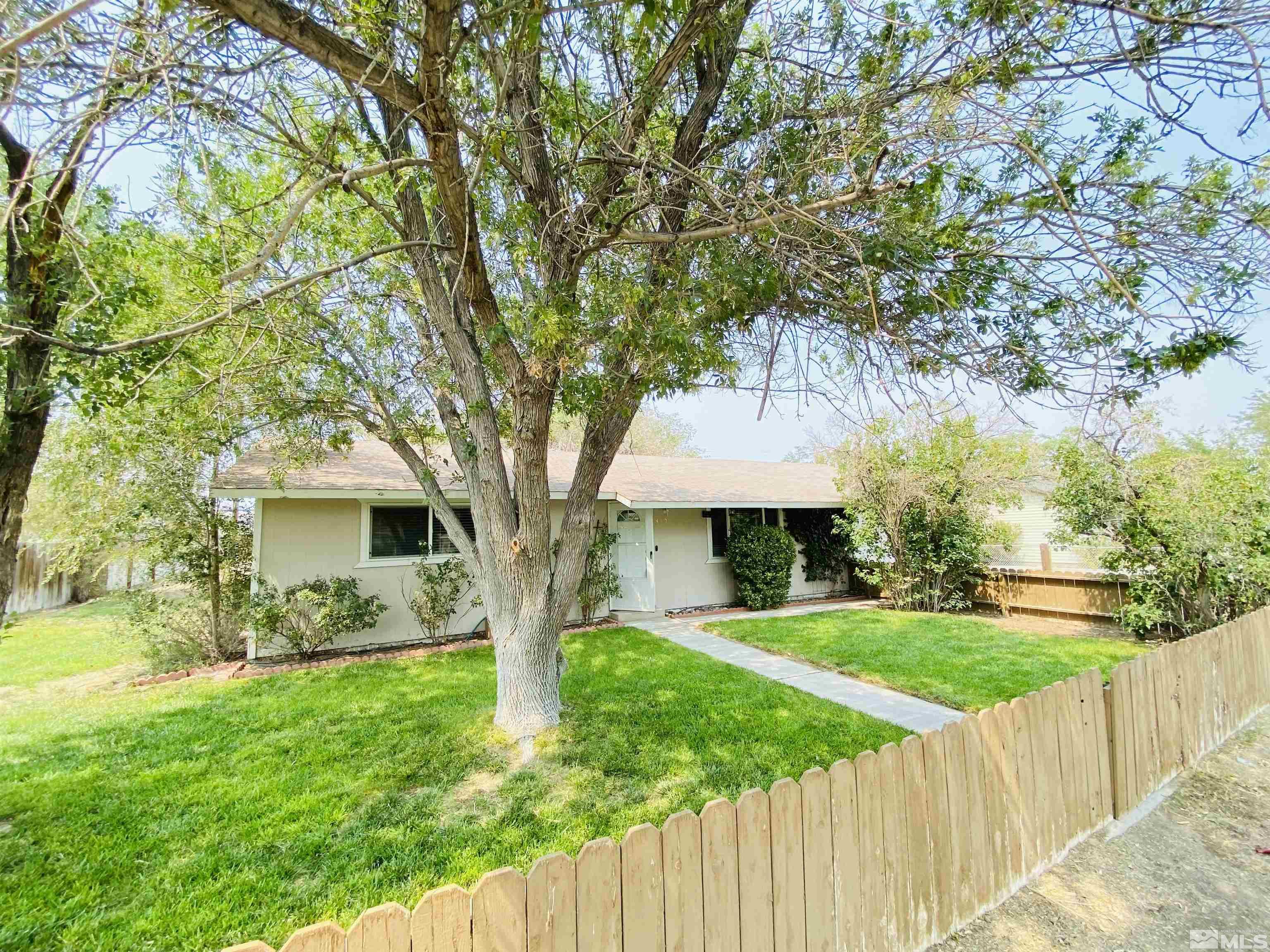 350 Curry Drive Fernley, NV 89408 - Photo 2 of 35 Photo 2