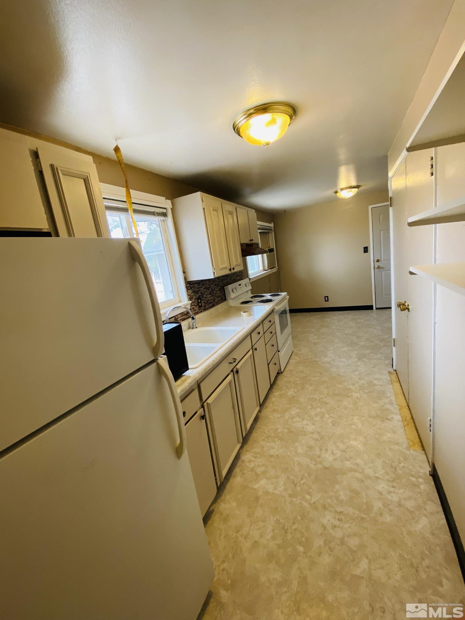 350 Curry Drive Fernley, NV 89408 - Photo 22 of 35 Photo 22