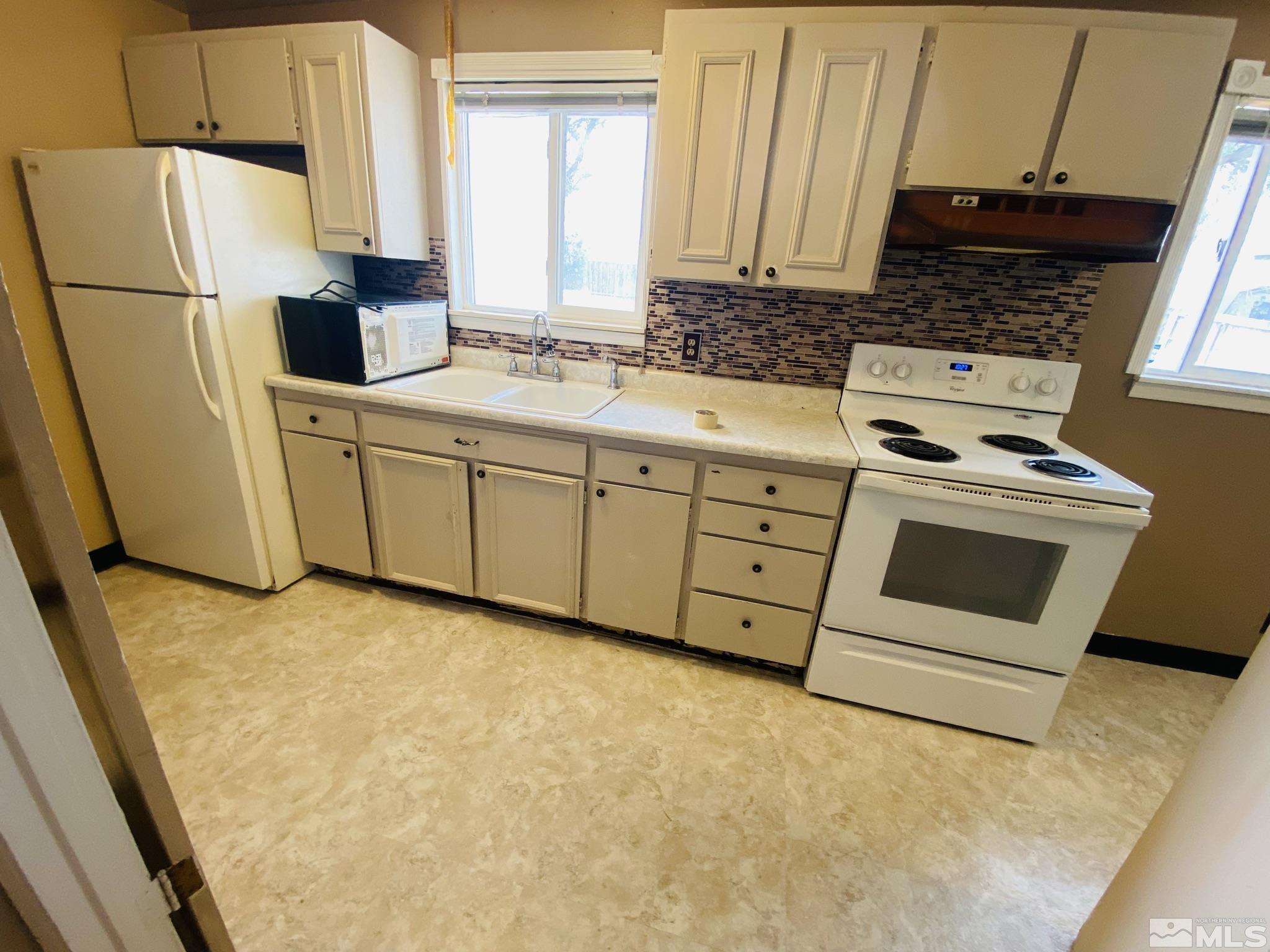 350 Curry Drive Fernley, NV 89408 - Photo 26 of 35 Photo 26