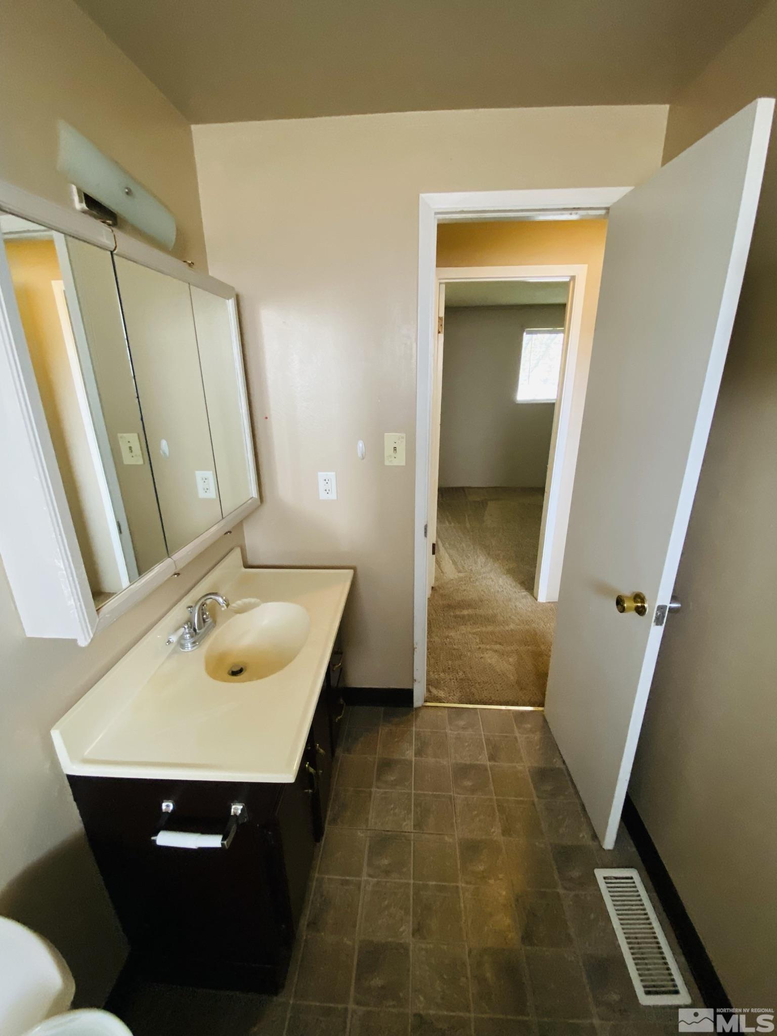 350 Curry Drive Fernley, NV 89408 - Photo 8 of 35 Photo 8