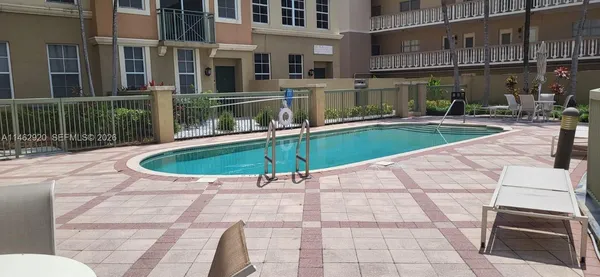$4,800 | 2069 South Ocean Drive, Unit TH12, Hallandale Beach, FL 33009