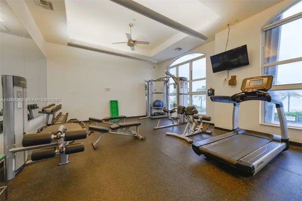 $4,800 | 2069 South Ocean Drive, Unit TH12, Hallandale Beach, FL 33009