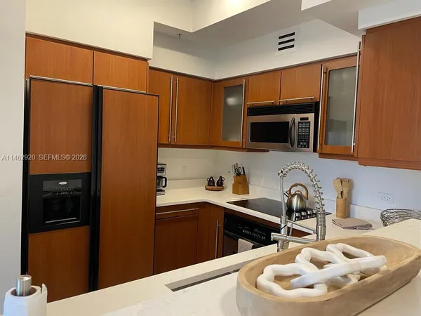 $4,800 | 2069 South Ocean Drive, Unit TH12, Hallandale Beach, FL 33009