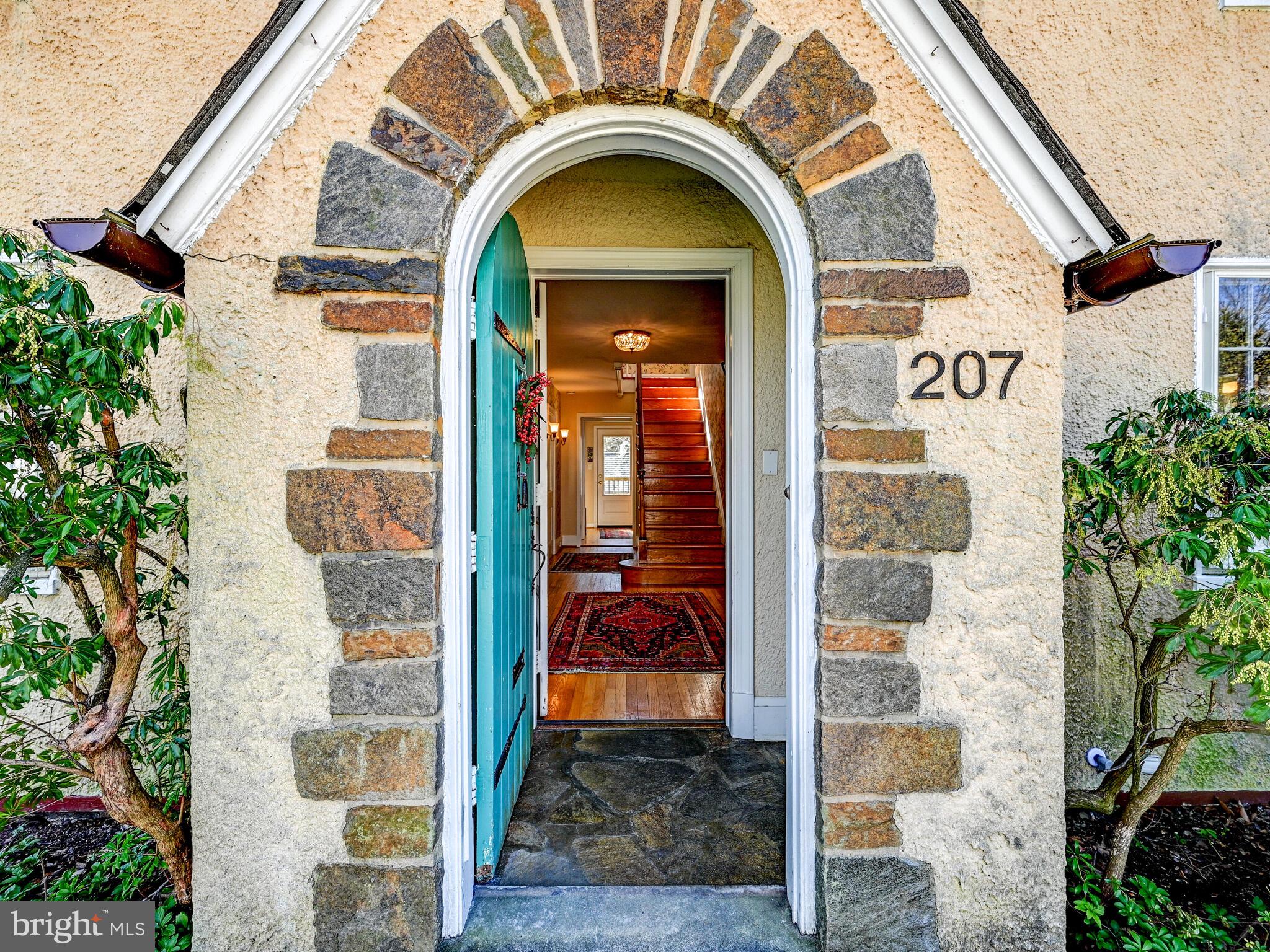 207 Cedarcroft Road Baltimore, MD 21212 - Photo 4 of 50 a view of building entrance