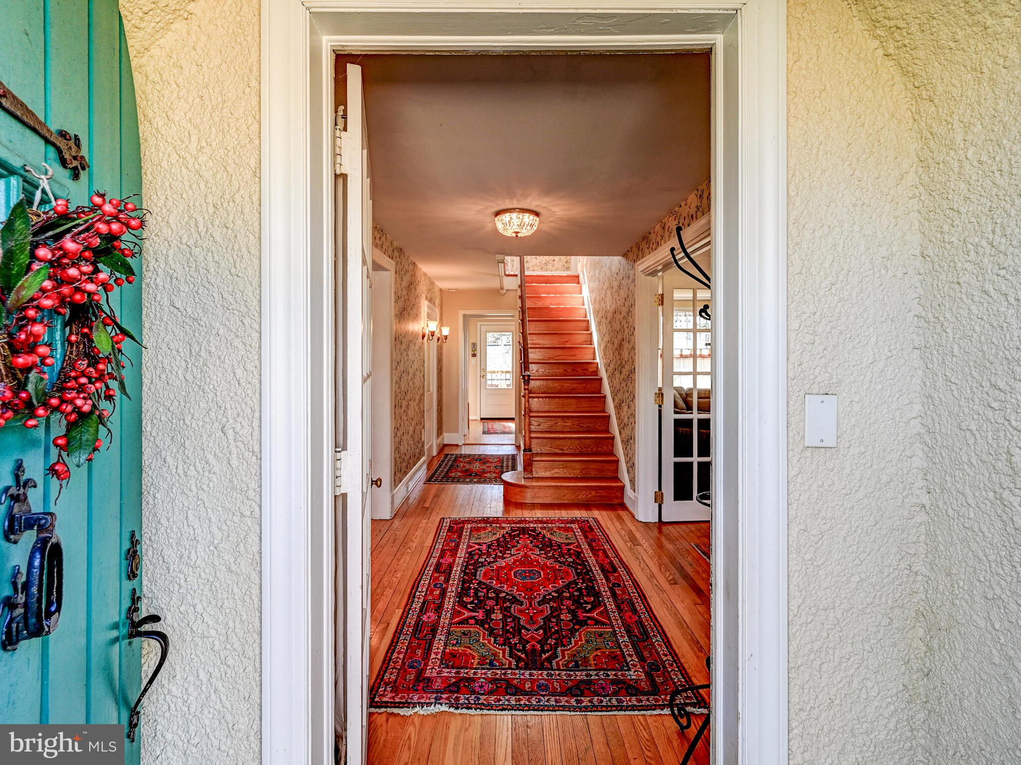 207 Cedarcroft Road Baltimore, MD 21212 - Photo 5 of 50 a view of entryway