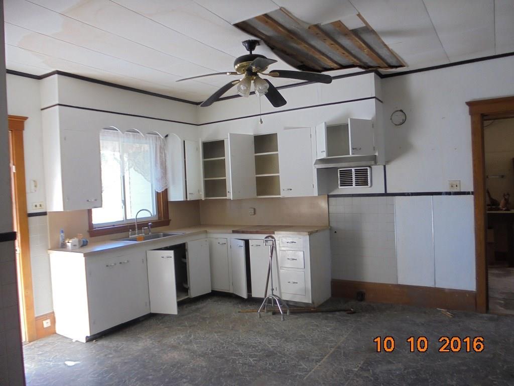3 Locke Hill Road Starks, ME 04911 - Photo 2 of 11 Photo