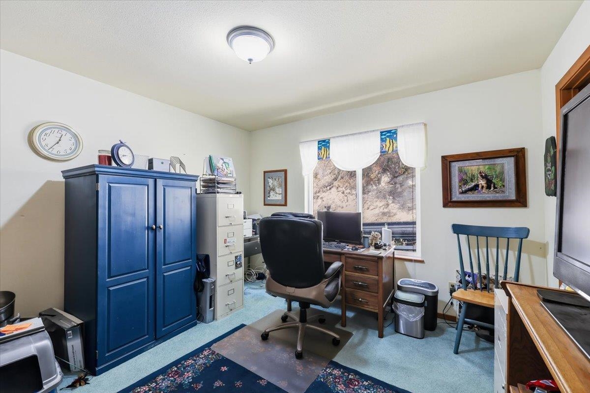 46247 Larson Beach Road Loon Lake, WA 99148 - Photo 21 of 45 Gallery Image 21