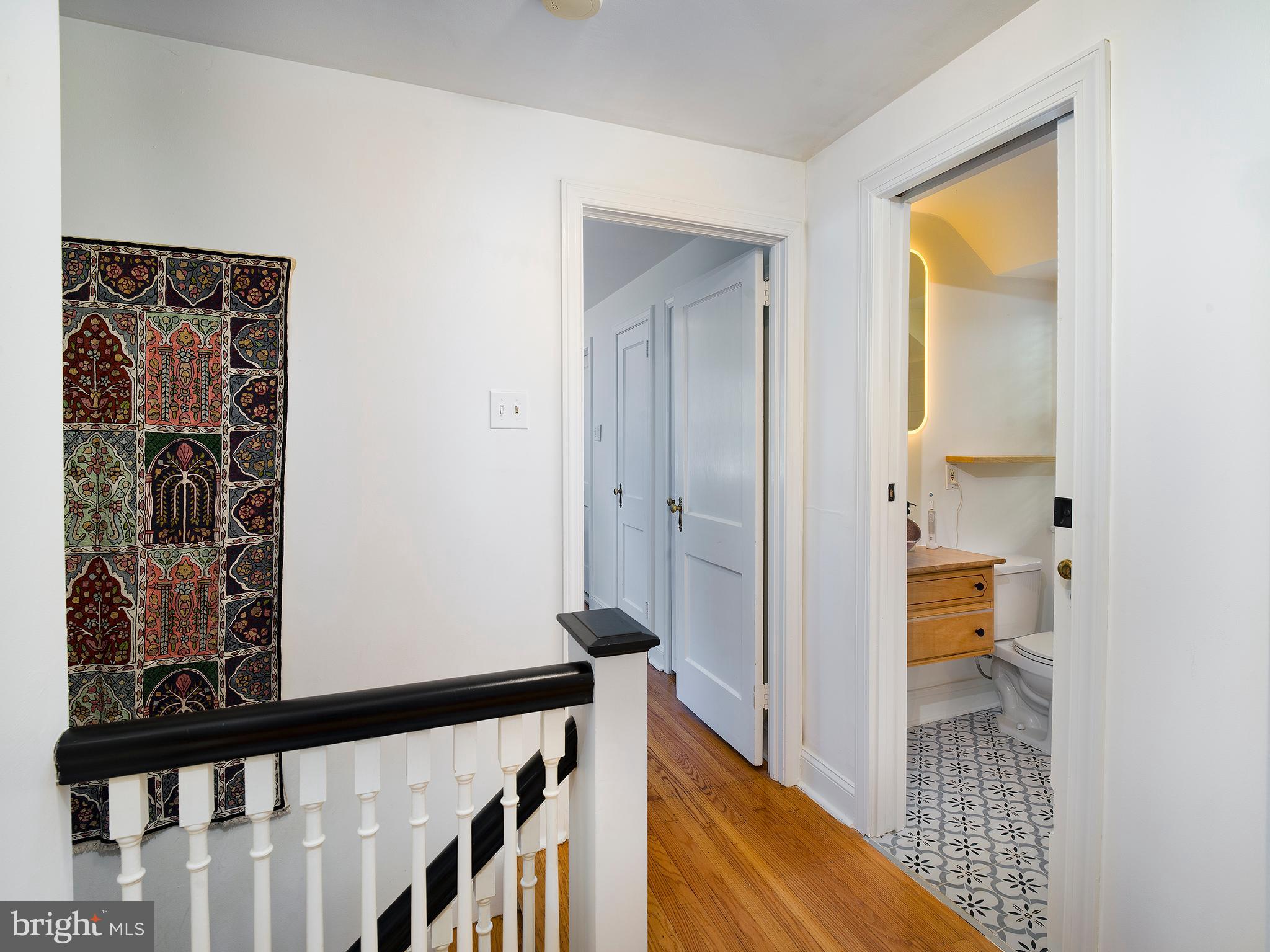 607 Greythorne Road Wynnewood, PA 19096 - Photo 15 of 26 Landing