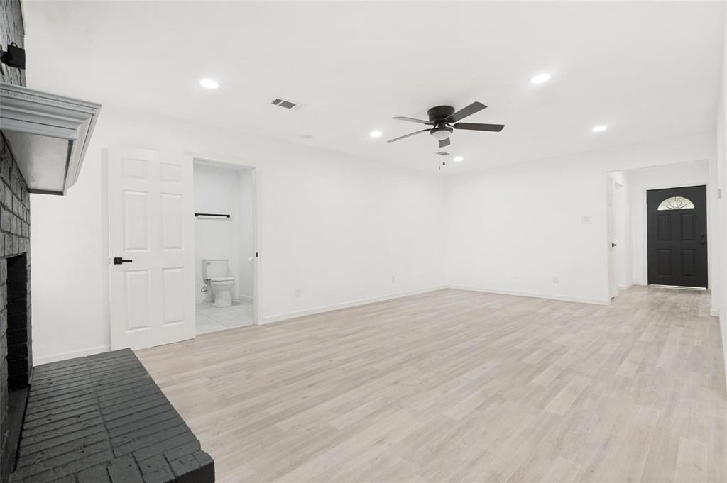 2908 Legend Road Arlington, TX 76014 - Photo 7 of 29