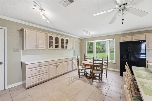 $229,900 | 3010 Kelly Street, West Orange, TX 77630