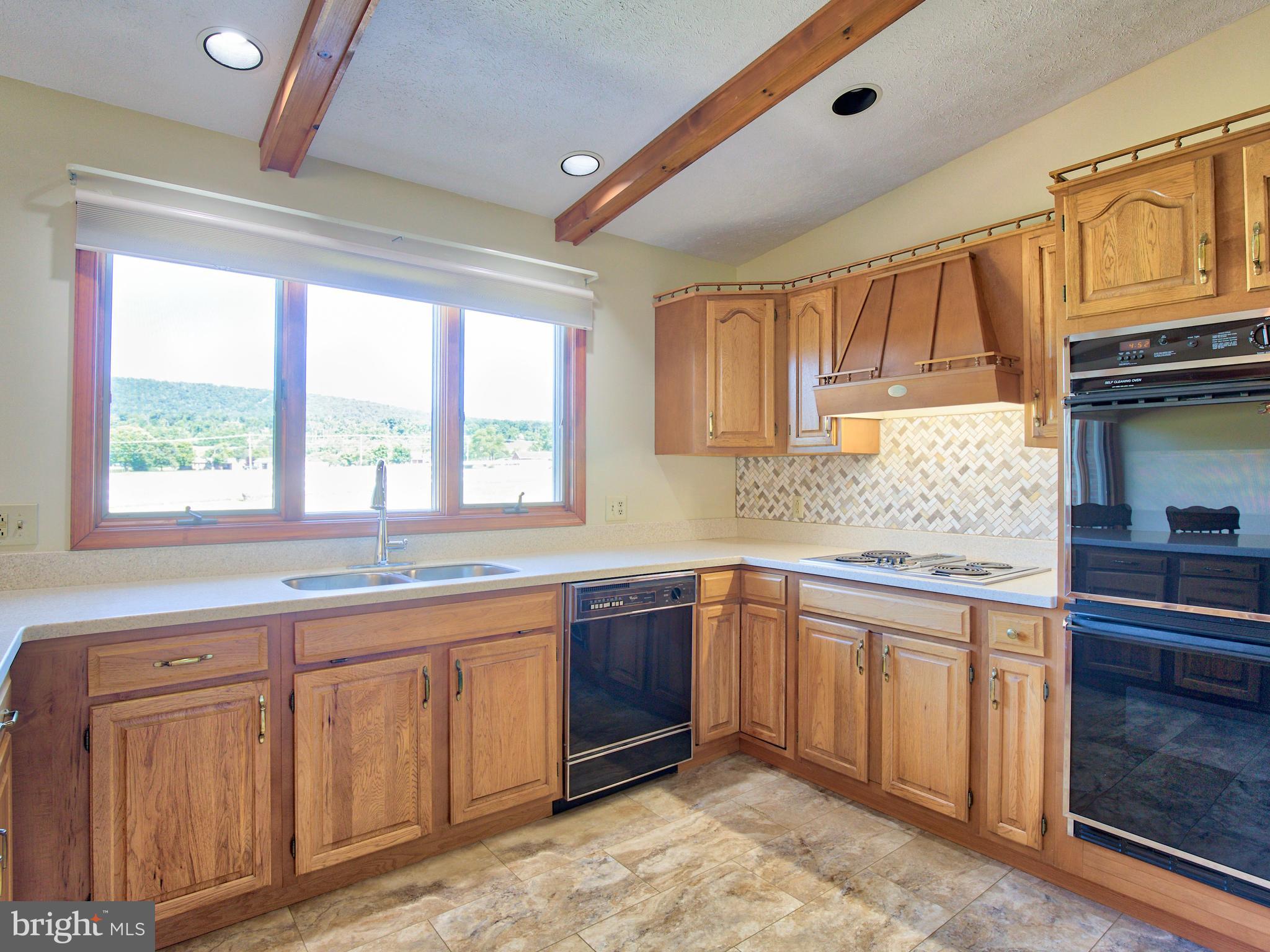 210 Hanging Tree Road Winchester, VA 22603 - Photo 12 of 50 Upgraded Kitchen cabinets ad to the splendor