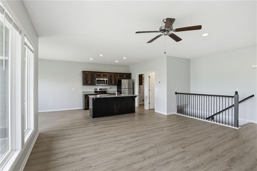 21709 North Ridge Peculiar, MO 64078 - Photo 4 of 60