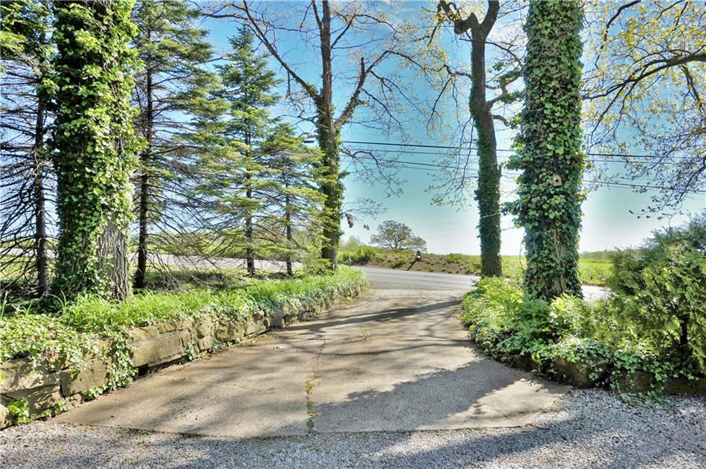 273 Bonniebrook Road Butler, PA 16002 - Photo 9 of 25