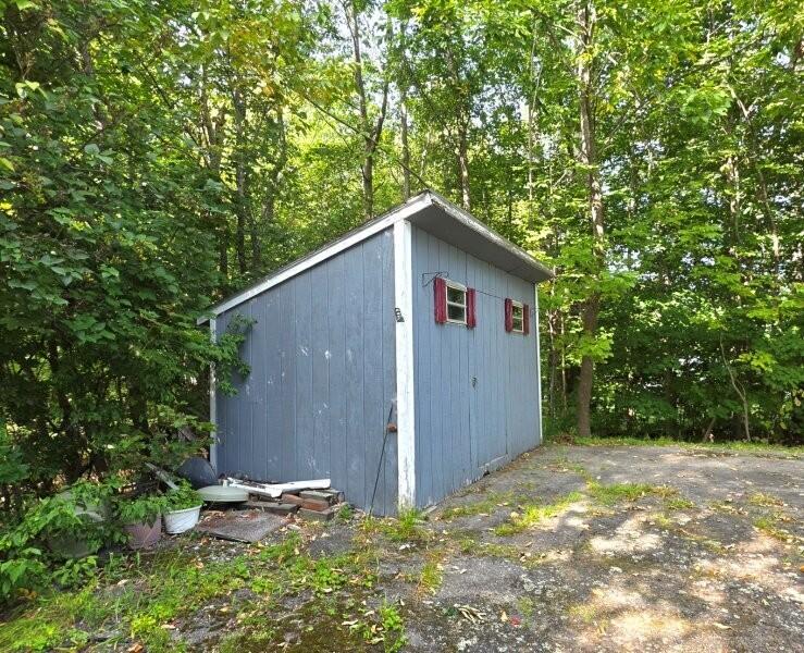 129 Enfield Road Lincoln, ME 04457 - Photo 9 of 39 ..