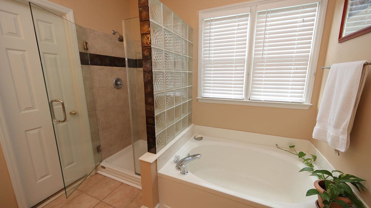 12337 Amoretto Way Raleigh, NC 27613 - Photo 8 of 15 Photo 8