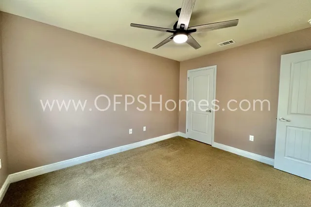 $2,050 | 306 Gauntlet Drive, Crestview, FL 32539