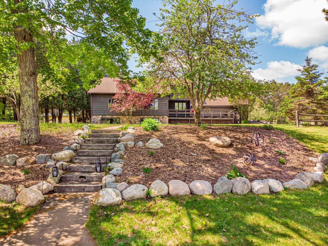 2696 Virginia Lane Rhinelander, WI 54501 - Photo 3 of 43 Gallery Image 3
